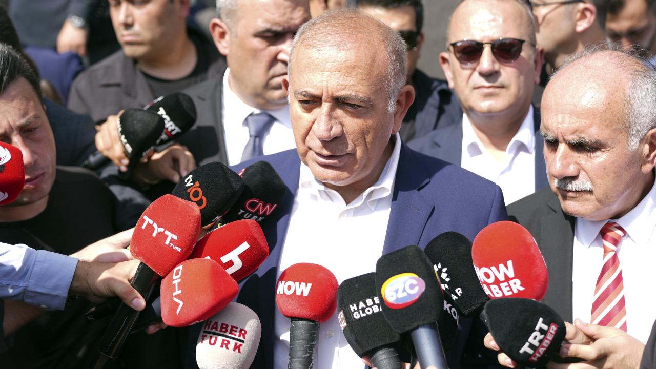 GÜRSEL TEKİN GÖREVİNE DEVAM EDECEK