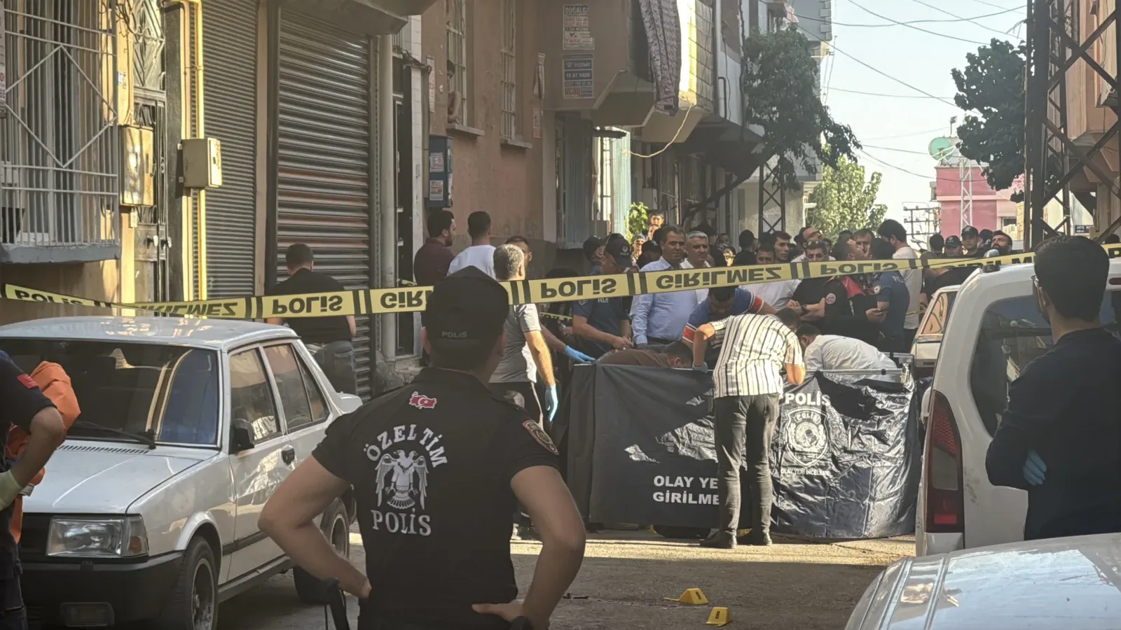 ASAYİŞ Gaziantep’te aile katliamı! Bir kişi karısını öldürdükten sonra intihar etti