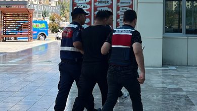 Burdur’da durduramadığı aracın arkasından ateş etti