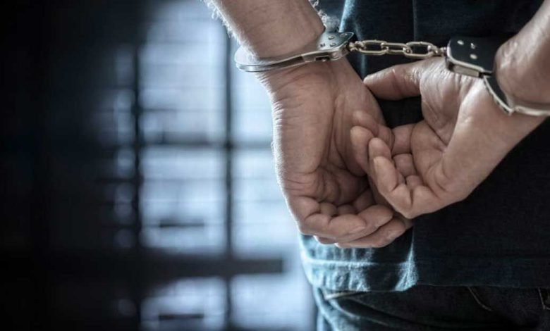 Adana’da eski karısını darbettiği öne sürülen zanlı tutuklandı Adana’da eski karısını darbettiği öne sürülen zanlı tutuklandı