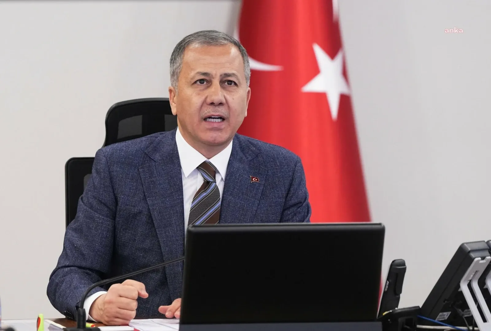 Ters Yönde Araç Kullanan Sürücüler 2024’te 2836 Kaza Yaptı Ters Yönde Araç Kullanan Sürücüler 2024’te 2836 Kaza Yaptı