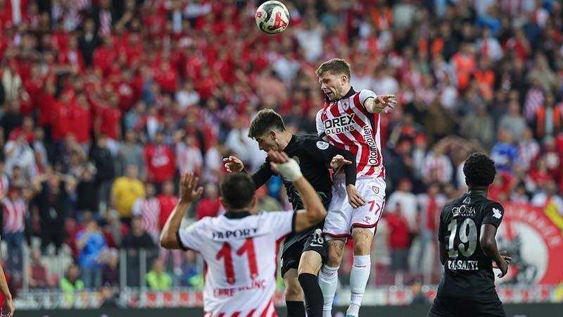 Samsunspor ve Çaykur Rizespor 1-1 Berabere Kaldı Samsunspor ve Çaykur Rizespor 1-1 Berabere Kaldı