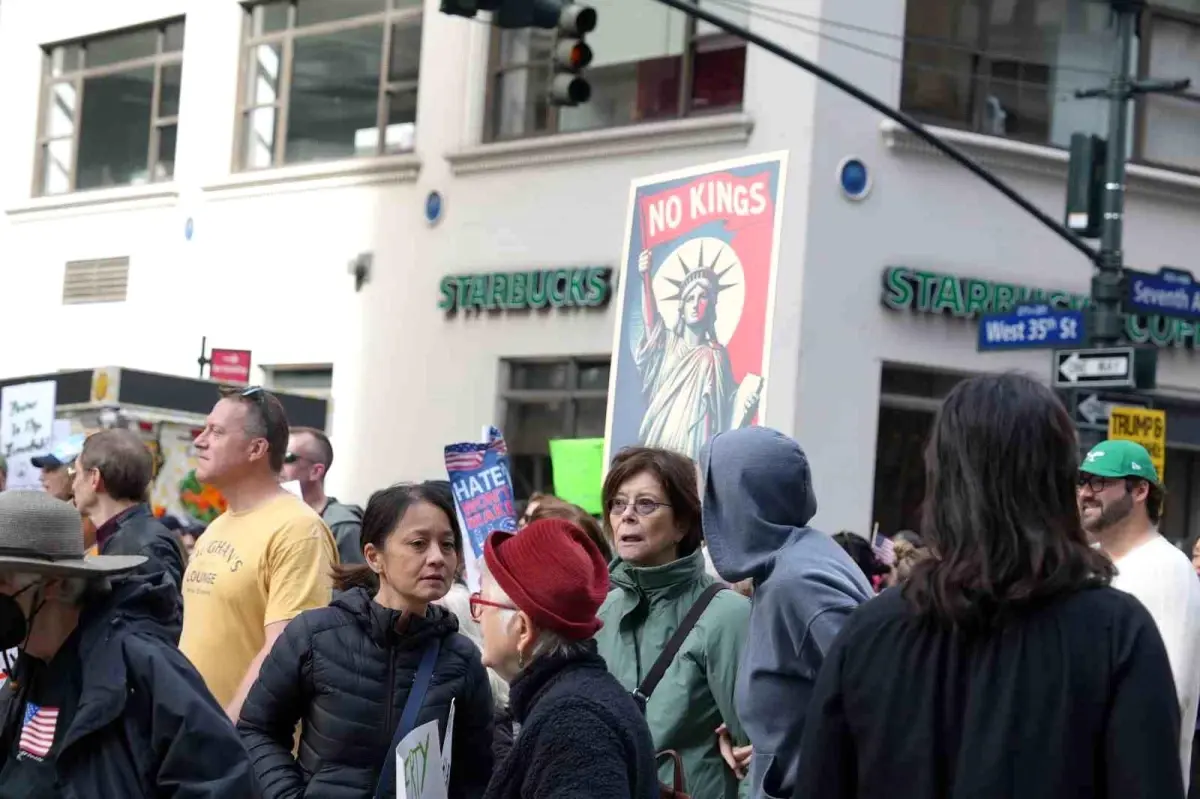 ABD’de ‘No Kings’ Protesto Gösterileri Düzenlendi ABD’de ‘No Kings’ Protesto Gösterileri Düzenlendi