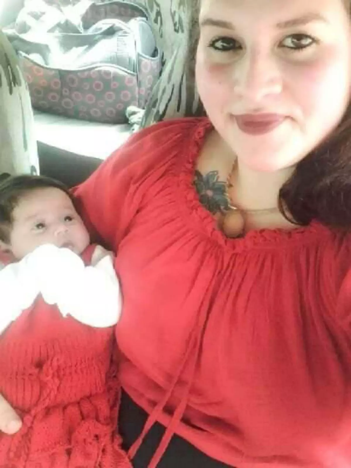 İzmir’de Yangında Çocuklarını Kaybeden Anneye Ceza Verilmedi İzmir’de Yangında Çocuklarını Kaybeden Anneye Ceza Verilmedi